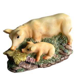 Cream and Green Decor Accents with Pastoral Charm